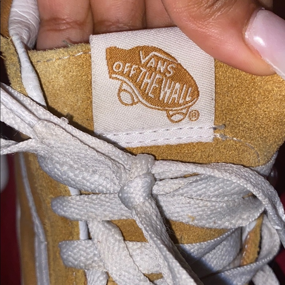 Vans - Picture 3 of 3
